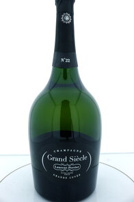 Grand Siècle No. 22